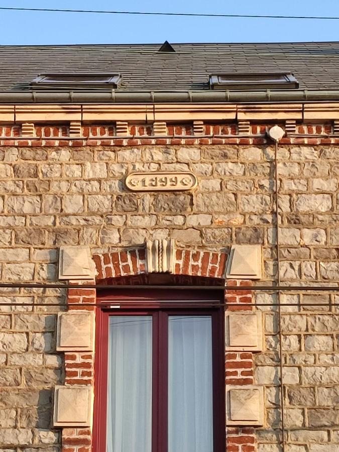 Entre Meuse Et Foret Revin  Exterior photo